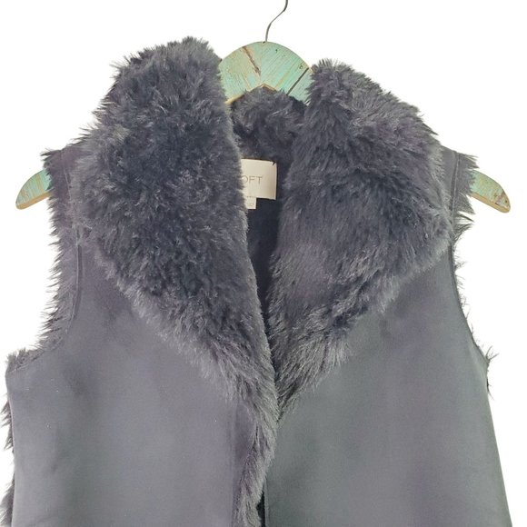 LOFT Suede Faux Fur Reversible Vest NWOT XS - Picture 3 of 9